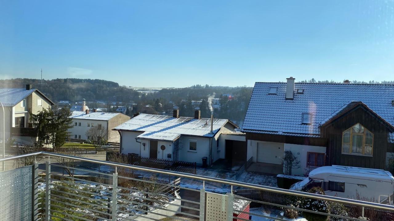 Fewo Luxus Wohnung Im Eigenen Ferienhaus, 120 Qm, Naehe Regensburg Mit Balkon, Terrasse & Garten, Gute Zuganbindung Laber Εξωτερικό φωτογραφία